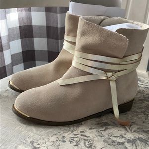 Joyfolie Autumn Boots in Tan Suede 6Y